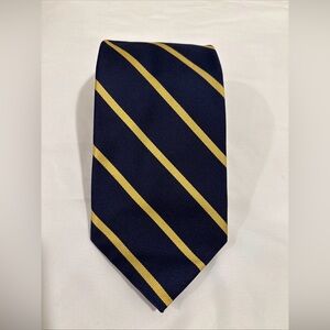 Brooks Brothers Rep Dark Blue and Yellow Diagonal Striped Silk Tie
